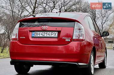 Хэтчбек Toyota Prius 2009 в 