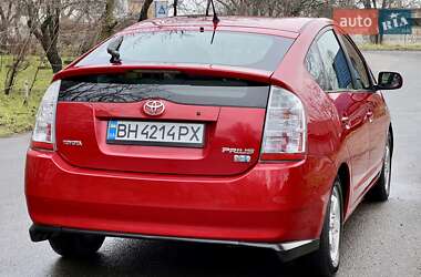 Хэтчбек Toyota Prius 2009 в 