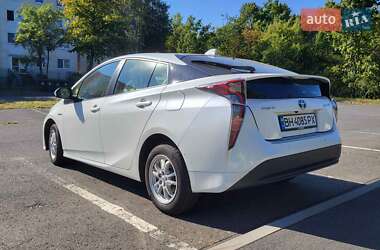 Хетчбек Toyota Prius 2016 в Києві