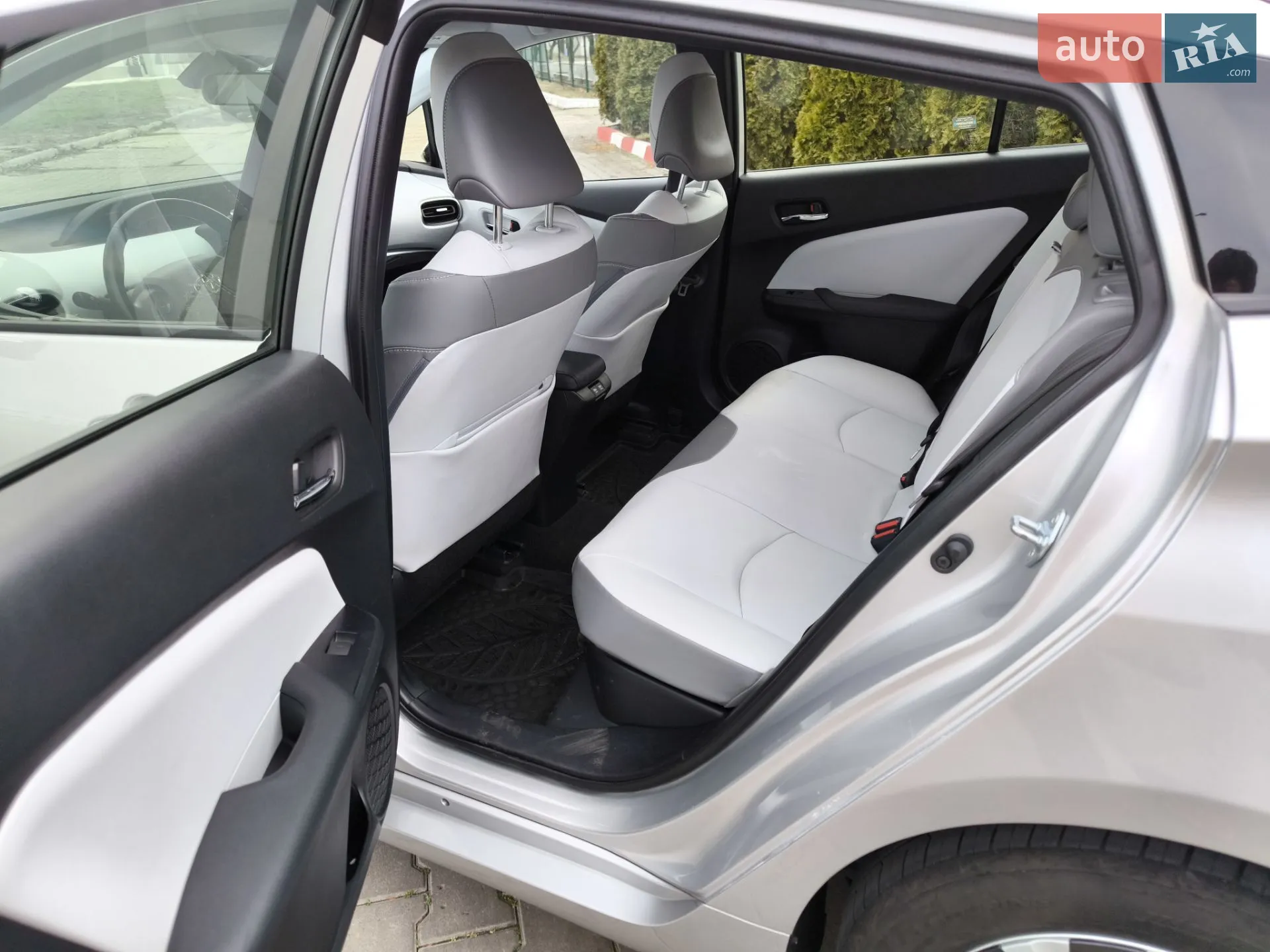 2019 Toyota Prius - мініатюра 8