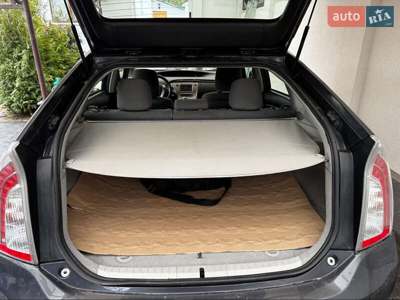 Хэтчбек Toyota Prius 2012 в Киеве