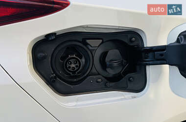 Хэтчбек Toyota Prius 2017 в Киеве