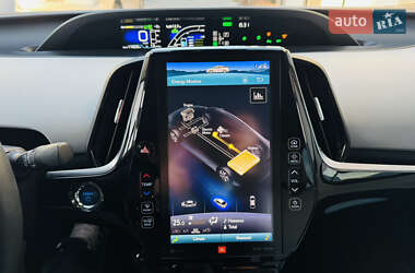 Хэтчбек Toyota Prius 2017 в Киеве