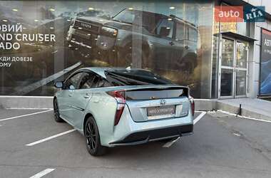 Хэтчбек Toyota Prius 2016 в Одессе