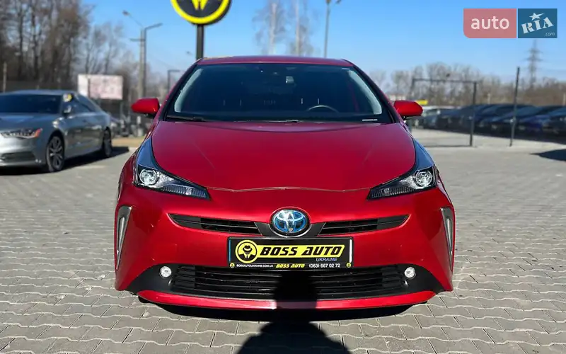Хетчбек Toyota Prius 2019 в 