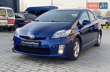 Хэтчбек Toyota Prius 2010 в 
