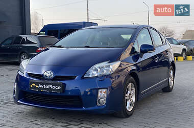 Хэтчбек Toyota Prius 2010 в 