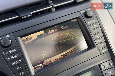 Хэтчбек Toyota Prius 2010 в 