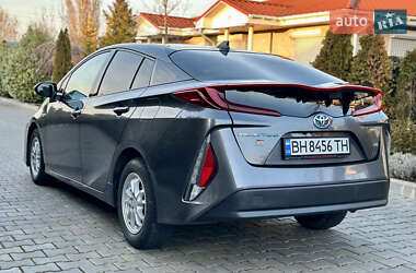 Хетчбек Toyota Prius 2017 в Одесі