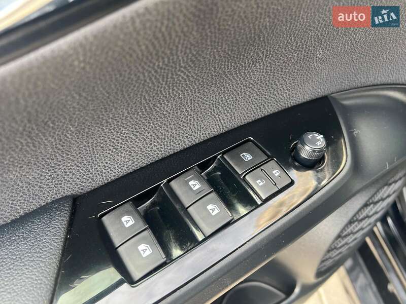 Хетчбек Toyota Prius 2016 в Одесі фото 26 Хетчбек Toyota Prius 2016 в Одесі