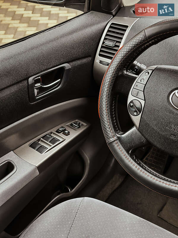 Хэтчбек Toyota Prius 2007 в Николаеве