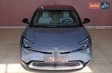 Хэтчбек Toyota Prius 2024 в 