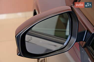 Хэтчбек Toyota Prius 2024 в 