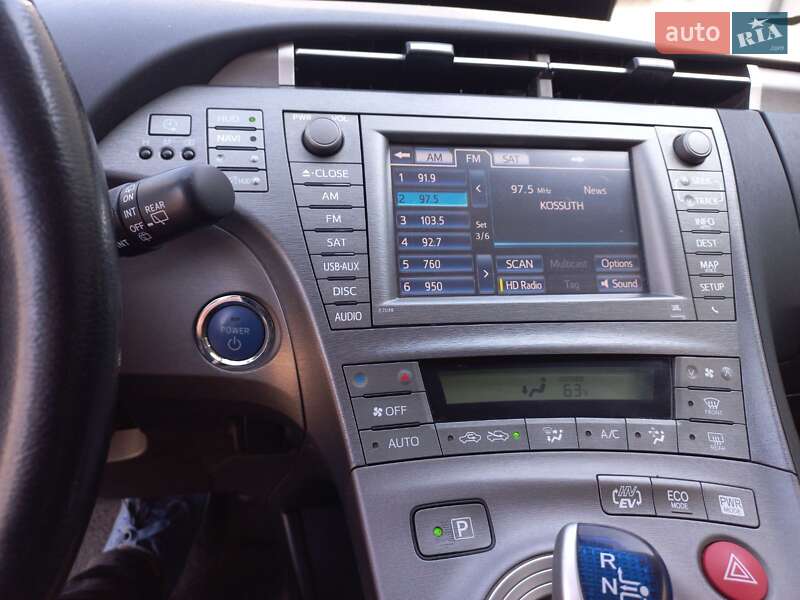 Хэтчбек Toyota Prius 2013 в Ужгороде