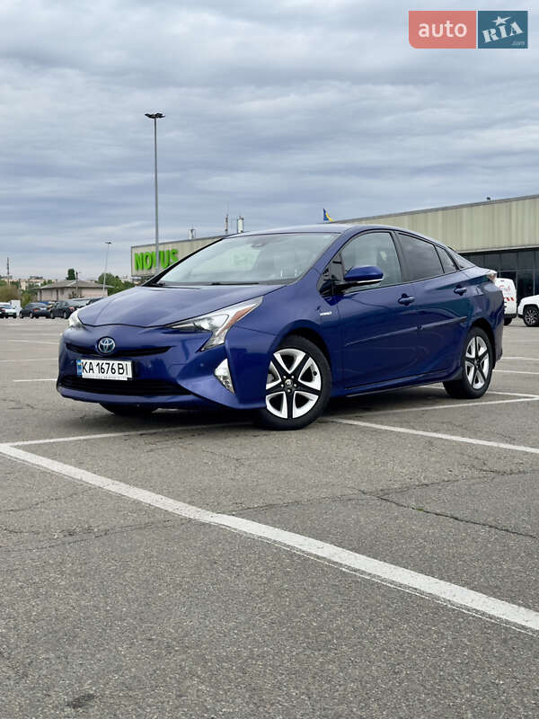 Toyota Prius 2015
