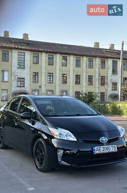 Хетчбек Toyota Prius 2013 в 