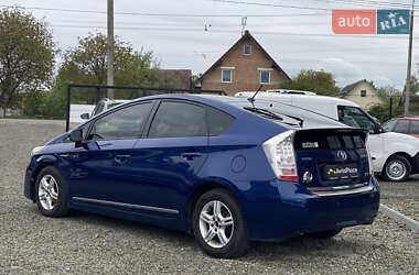 Хэтчбек Toyota Prius 2010 в 
