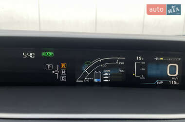Хетчбек Toyota Prius 2017 в 
