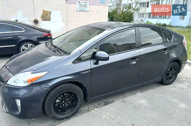 Хетчбек Toyota Prius 2012 в 