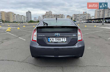 Хетчбек Toyota Prius 2012 в 
