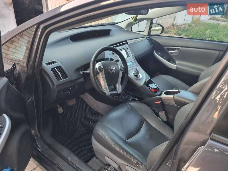 Хетчбек Toyota Prius 2014 в Харкові