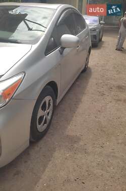 Хэтчбек Toyota Prius 2014 в Николаеве