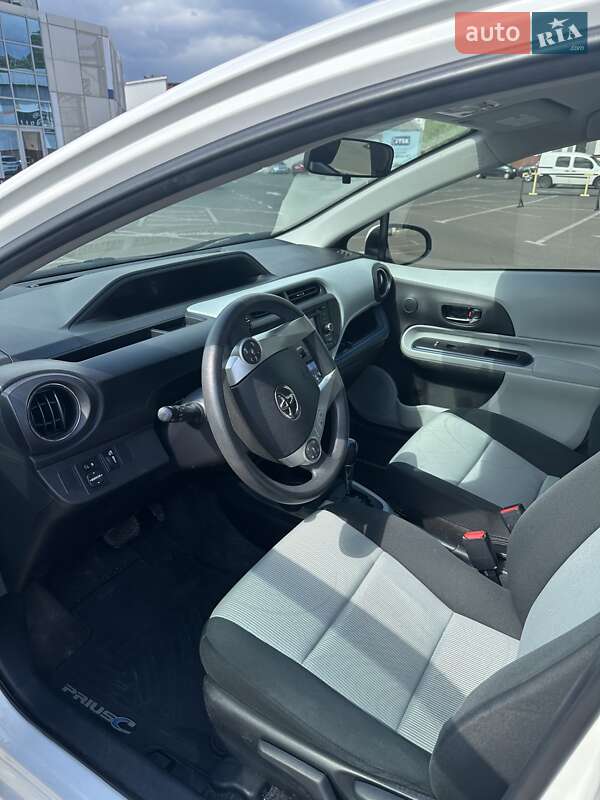 Хетчбек Toyota Prius 2012 в Одесі