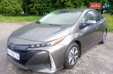 Хэтчбек Toyota Prius 2018 в Киеве