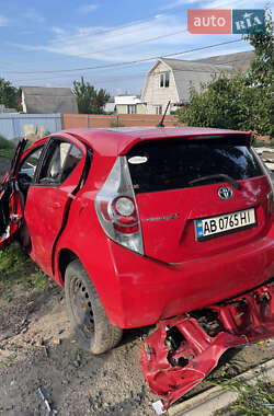 Хэтчбек Toyota Prius 2014 в Виннице