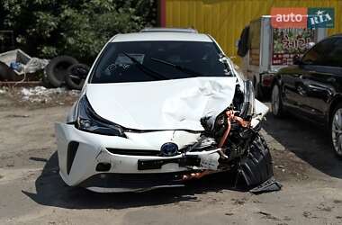 Хетчбек Toyota Prius 2022 в 