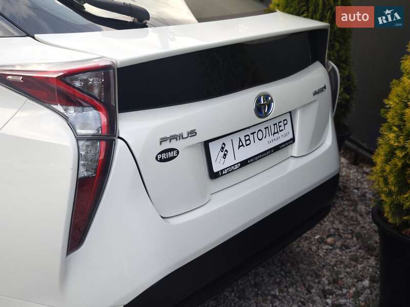 Хэтчбек Toyota Prius 2016 в Одессе