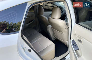 Хэтчбек Toyota Prius 2014 в Киеве