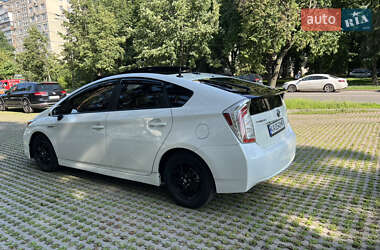 Хэтчбек Toyota Prius 2014 в Киеве