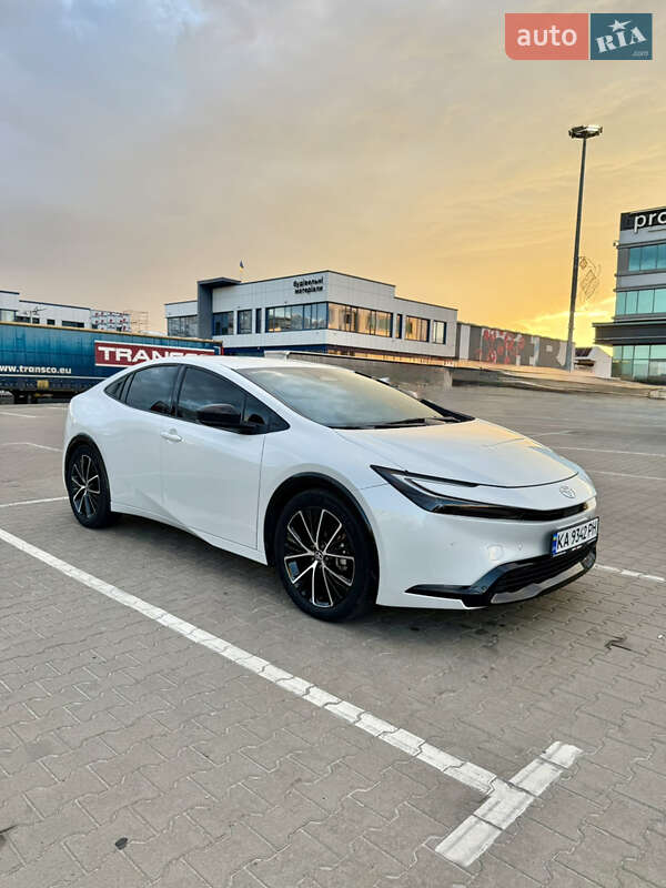 Toyota Prius 2024