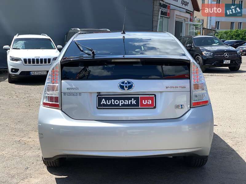 Хэтчбек Toyota Prius 2010 в Виннице