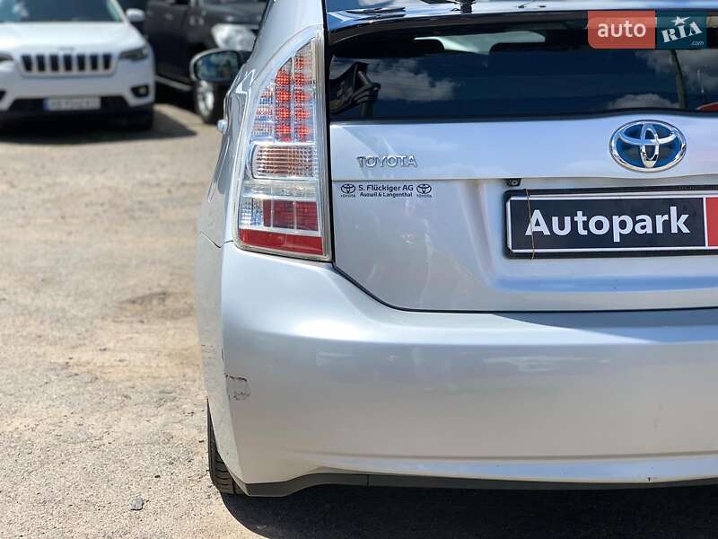 Хэтчбек Toyota Prius 2010 в Виннице