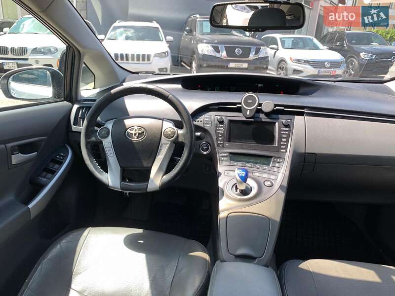 Хэтчбек Toyota Prius 2010 в Виннице