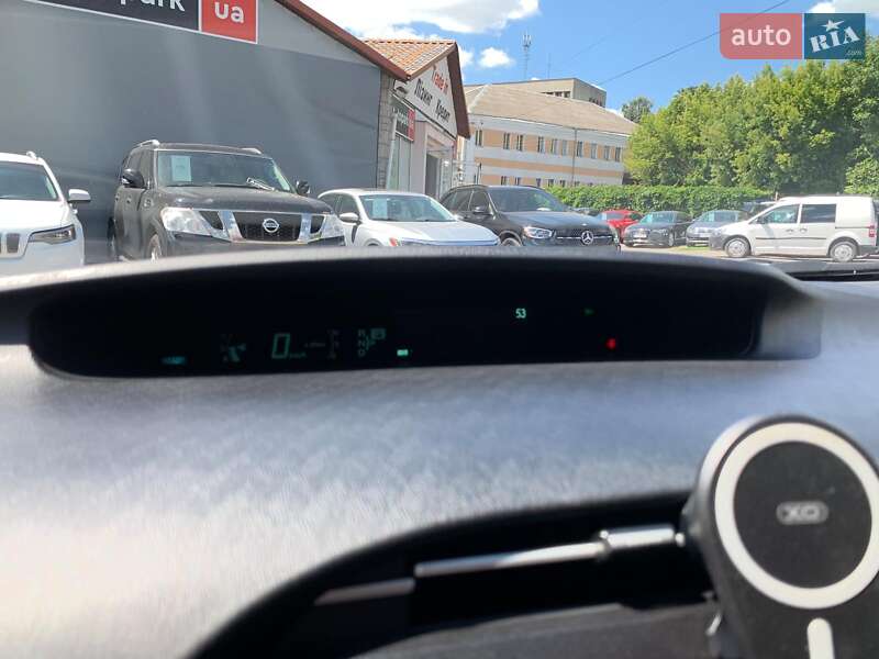 Хэтчбек Toyota Prius 2010 в Виннице
