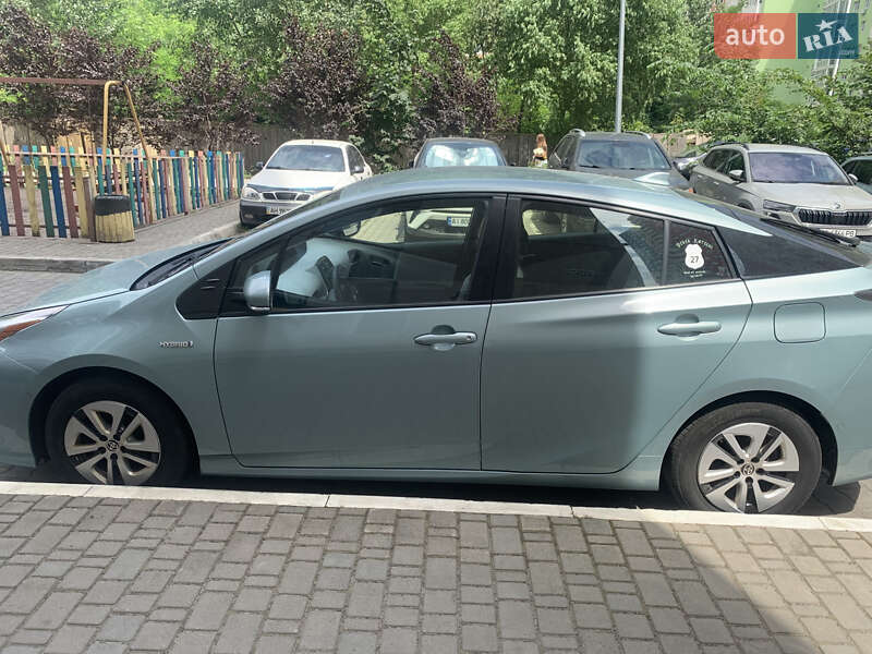 Хэтчбек Toyota Prius 2018 в Броварах