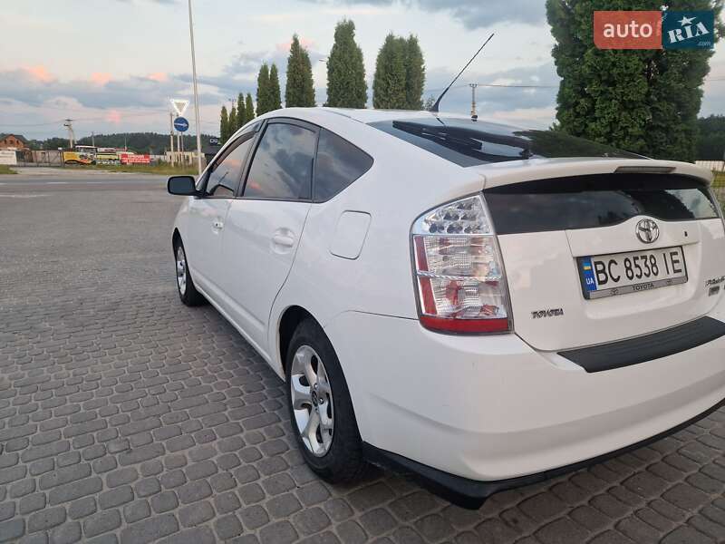 Хэтчбек Toyota Prius 2007 в Львове