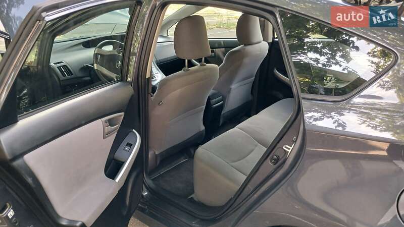 Хэтчбек Toyota Prius 2013 в Одессе