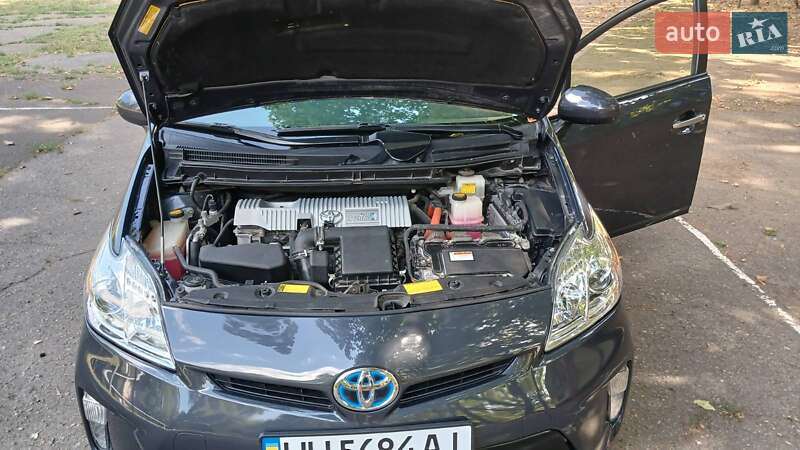 Хэтчбек Toyota Prius 2013 в Одессе