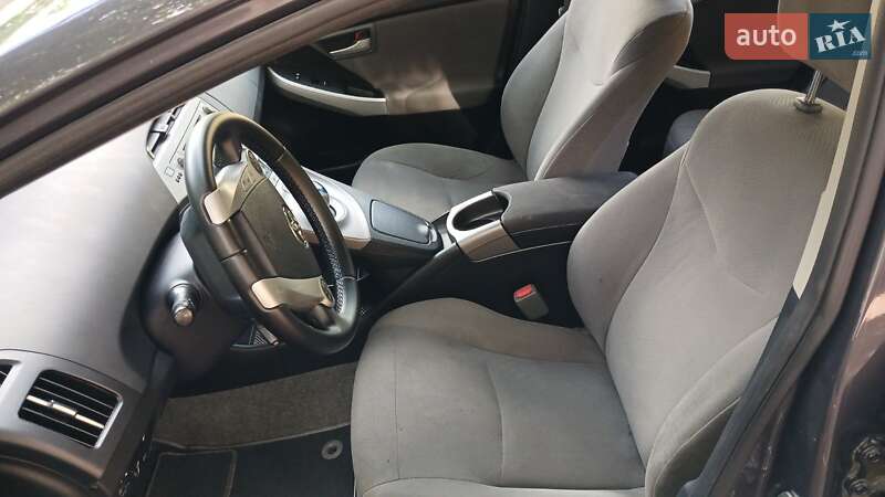 Хэтчбек Toyota Prius 2013 в Одессе