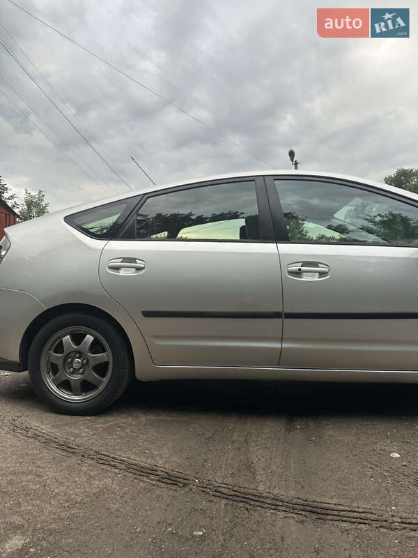 Хетчбек Toyota Prius 2005 в Луцьку