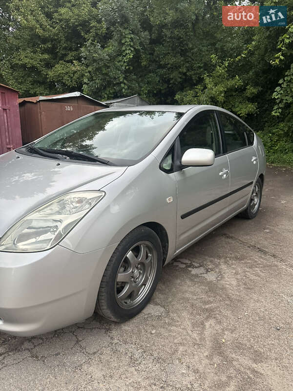 Хетчбек Toyota Prius 2005 в Луцьку