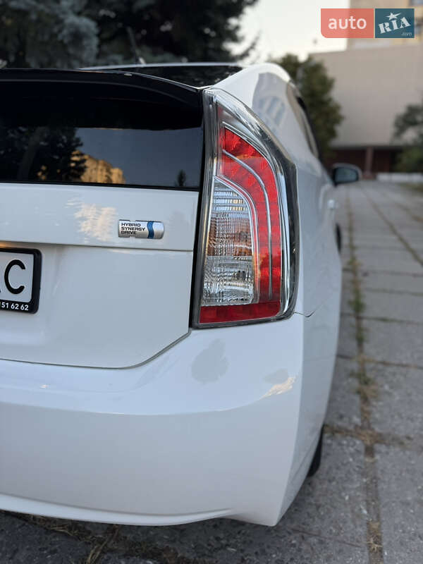 Хэтчбек Toyota Prius 2014 в Одессе