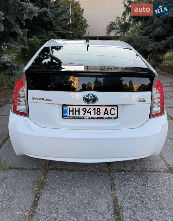 Хэтчбек Toyota Prius 2014 в Одессе