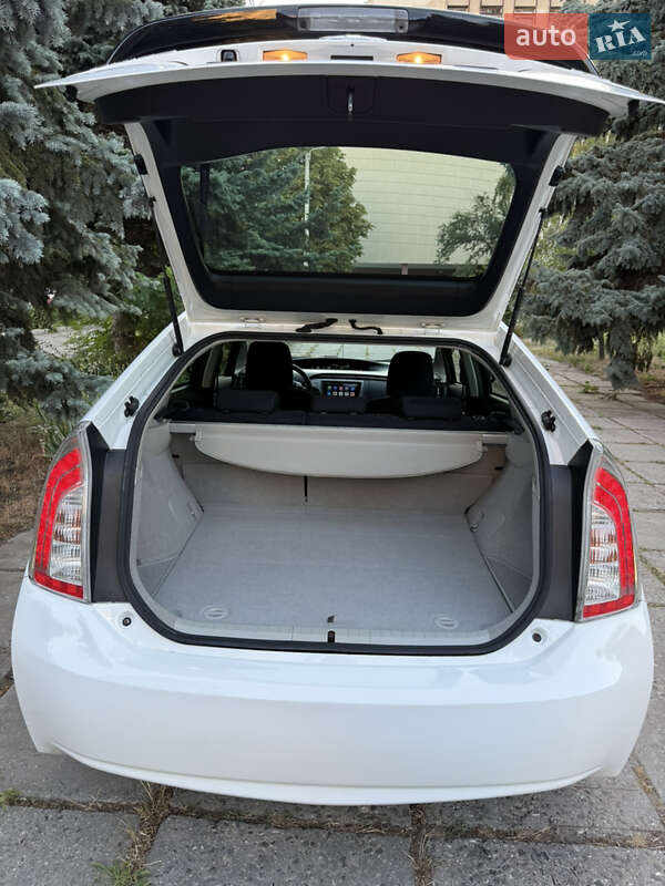 Хэтчбек Toyota Prius 2014 в Одессе