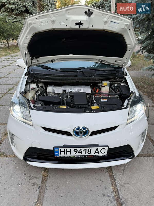 Хэтчбек Toyota Prius 2014 в Одессе