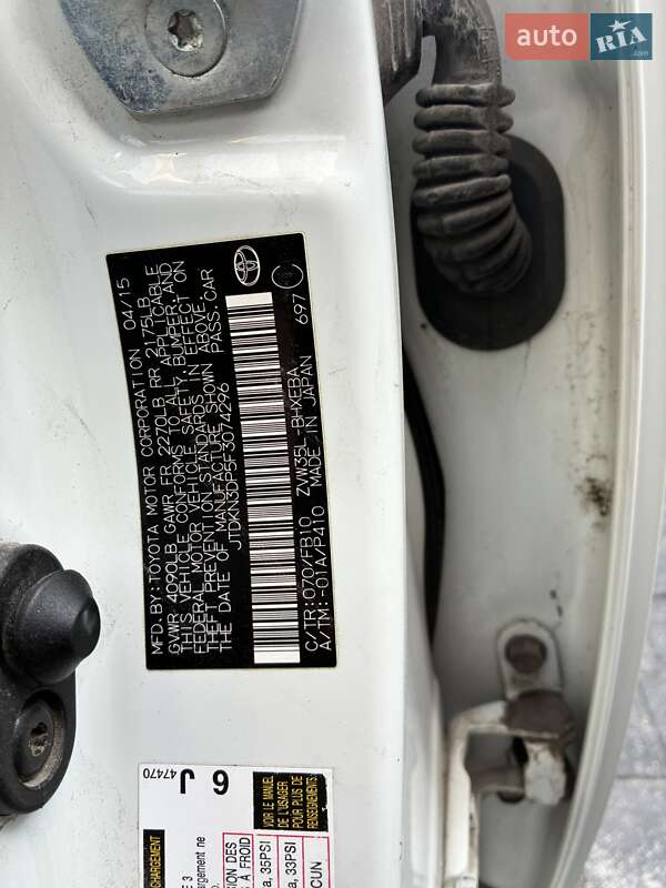 Хетчбек Toyota Prius 2015 в Звягелі